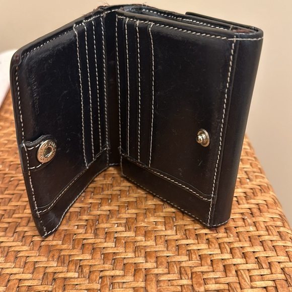 JUST CAMPAGNE WOMENS BLACK LEATHER BIFOLD WITH DOUBLE COIN POCKETS - Picture 4 of 8